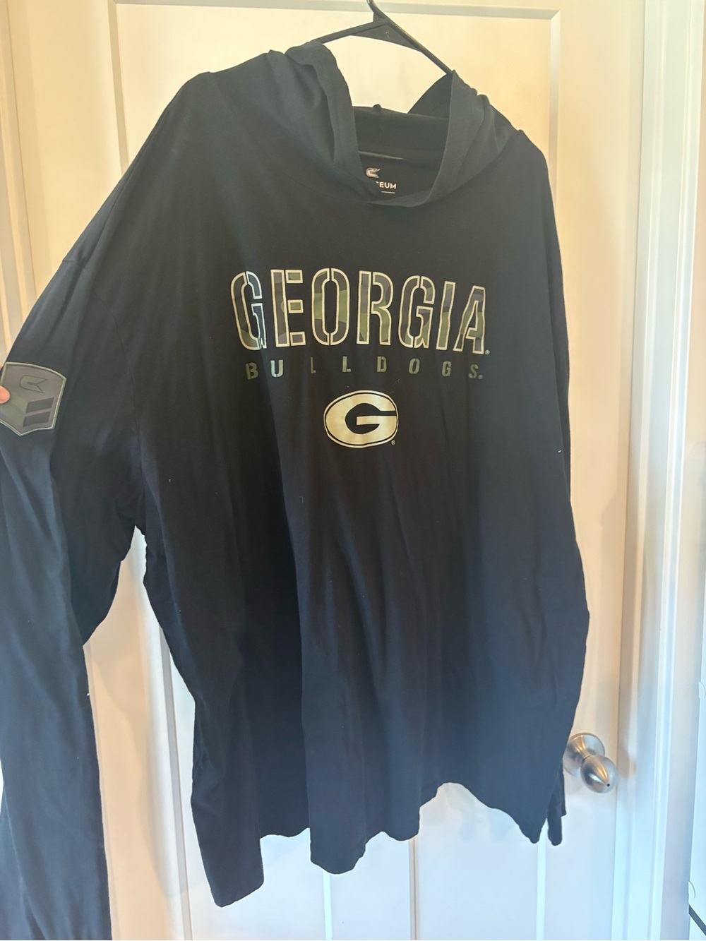 Colosseum Georgia Bulldogs Navy Crewneck Sweatshirt